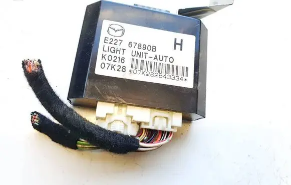 Mazda CX-7 Light module LCM e22767890b