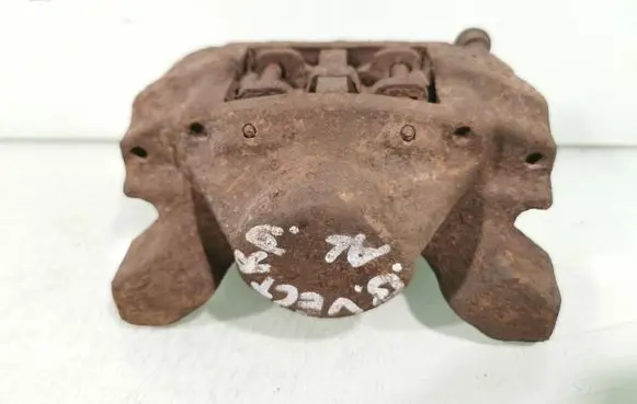 Opel Vectra B Rear brake caliper
