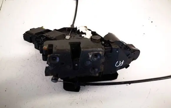 Volvo XC70 Front door lock 31253662