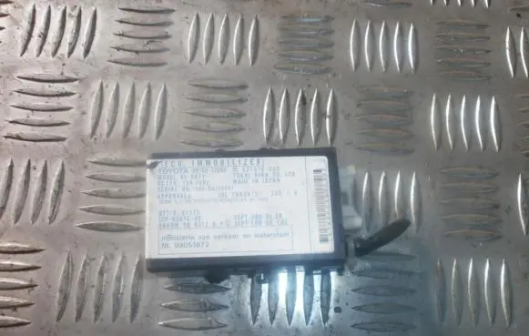 Toyota Corolla E110 Immobilizer control unit/module 8978012080 627876000