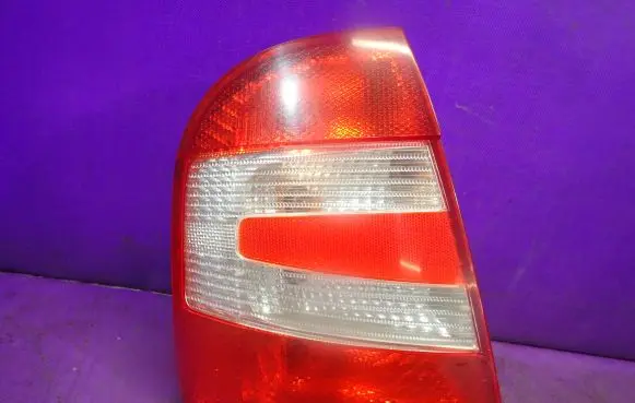Skoda Fabia Mk1 (6Y) Rear/tail lights 6Y6945111C