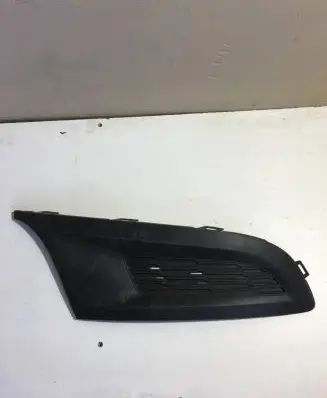Volkswagen Polo V 6R Front bumper lower grill 6R0853666C