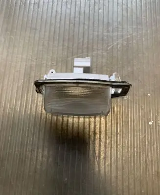 Mitsubishi Outlander Number plate light 1141283