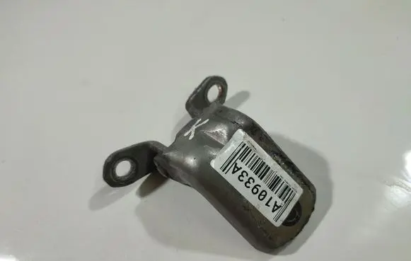 Nissan Primera Rear door lower hinge 