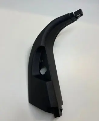 Foot area side trim