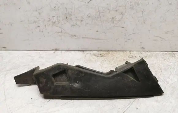 Volkswagen PASSAT B6 Front bumper mounting bracket 3C0807505