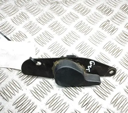 Opel Movano B Rear door interior handle 8200778366