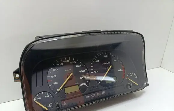 Volkswagen Golf III Speedometer (instrument cluster) 1H6919033BD