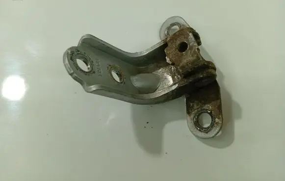 KIA Ceed Rear door lower hinge 