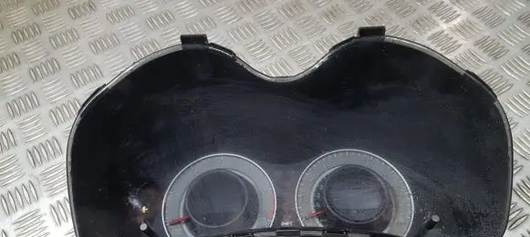 Toyota Auris 150 Speedometer (instrument cluster) 83870002M22 838700-02M22