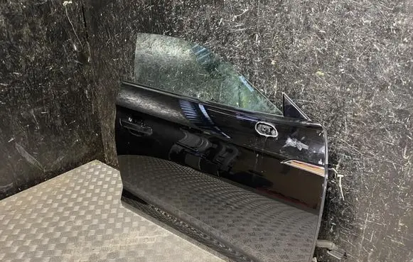Audi A5 8T 8F Front door