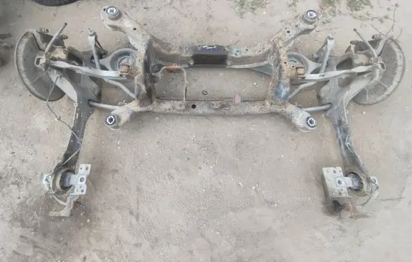 Volvo V70 Rear subframe 