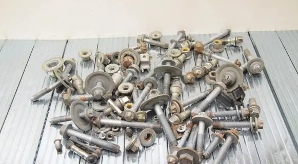 Maserati Levante Nuts/bolts 