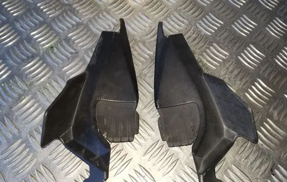 Toyota GT 86 Wiper trim 91423CA010 91423CA000