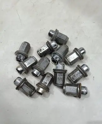 Lexus RX 330 - 350 - 400H Nuts/bolts 