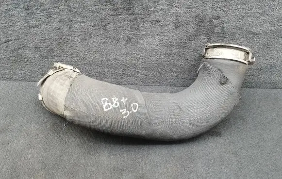Audi A4 S4 B8 8K Intercooler hose/pipe 8K0145709E