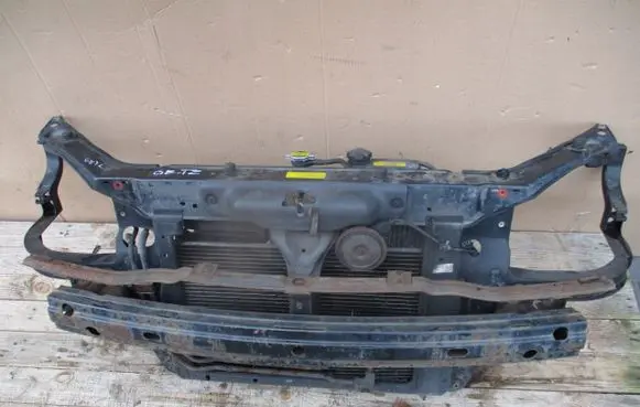 Hyundai Getz Radiator support slam panel