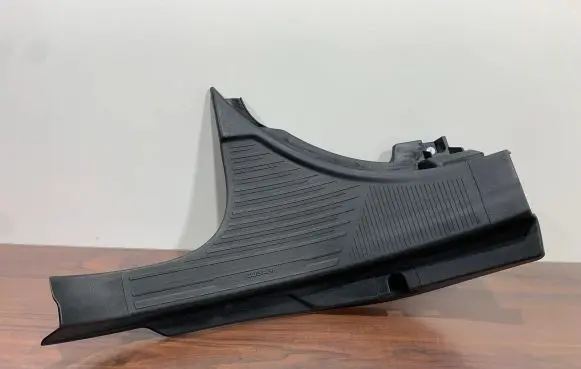 Subaru Forester SK Rear sill trim cover 94061SJ010