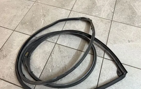 Volkswagen Amarok Rubber seal rear door 2H7839761