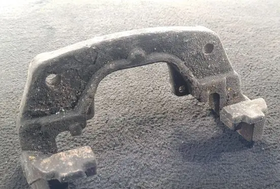 BMW X3 E83 Front brake pad spring 