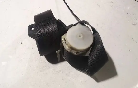 Opel Vectra C Rear seatbelt