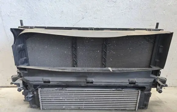 Volvo XC40 Radiator set 32222108