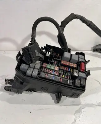 Toyota Auris E180 Fuse box set 602730