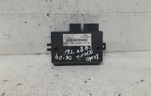 Skoda Octavia Mk2 (1Z) Tow bar trailer control unit/module 1K0907383