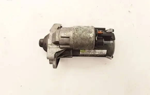 Renault Megane III Starter motor 8200836473