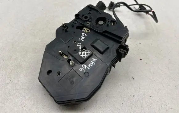 Volkswagen Caddy Tailgate/trunk/boot lock/catch/latch