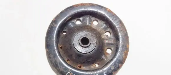Toyota Carina T210 Coil spring mount 