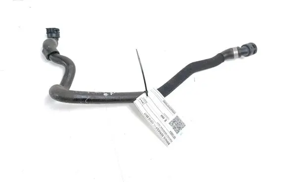 BMW 5 F10 F11 Engine coolant pipe/hose 8513604