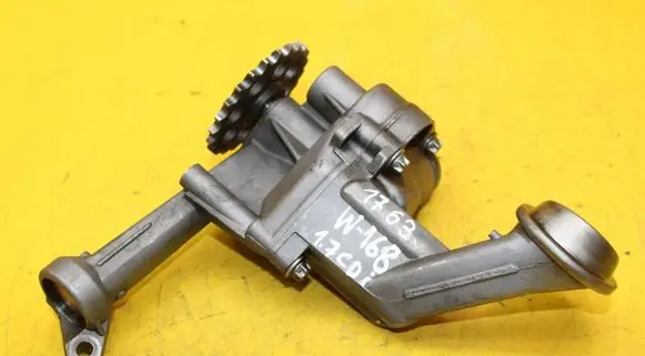 Mercedes-Benz A W168 Oil pump 