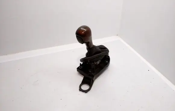 BMW 7 E38 Gear shifter/selector 1421247