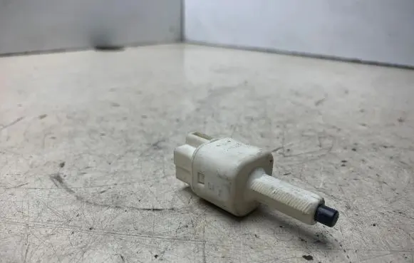 Toyota Corolla Verso AR10 Brake pedal sensor switch