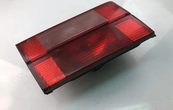 BMW 5 E34 Tailgate rear/tail lights 8351561
