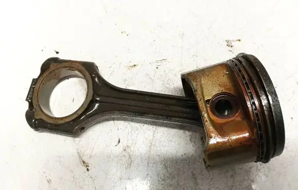Mercedes-Benz C W203 Piston with connecting rod