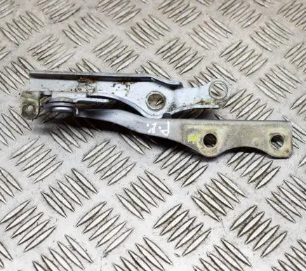 Mazda 2 Engine bonnet/hood hinges
