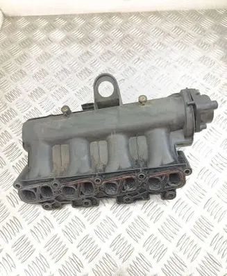 Opel Astra H Intake manifold 55189595