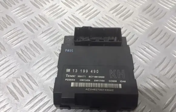 Opel Signum Central body control module 13199490