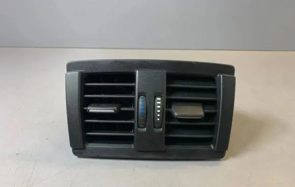 BMW 4 F36 Gran coupe Dash center air vent grill 64229207330 9207330