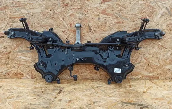 Hyundai Tucson JM Engine mounting bracket 