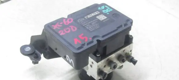 Volvo XC60 ABS Pump 30681619
