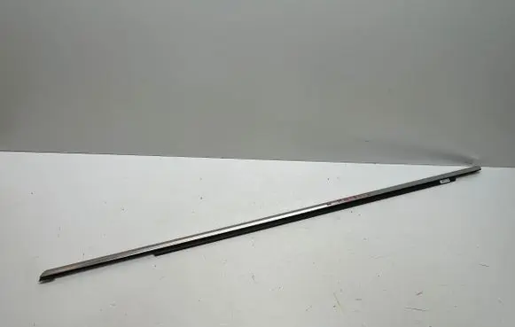 Audi Q8 Front door glass trim molding 4M8837475B 6004620741
