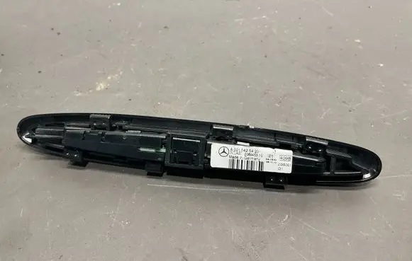 Mercedes-Benz B W246 W242 Parking PDC sensor display screen A0015425423 206945310