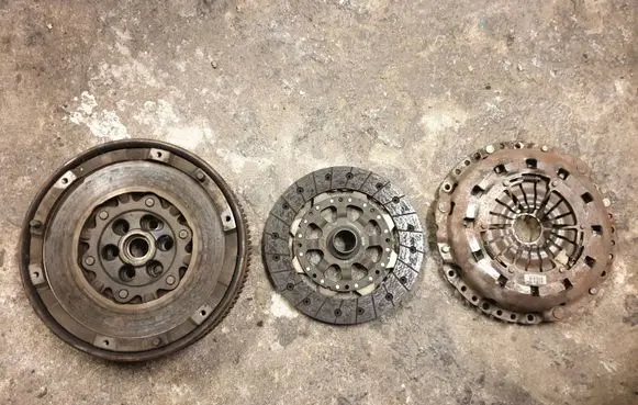 BMW 1 E81 E87 Clutch set kit 7567842