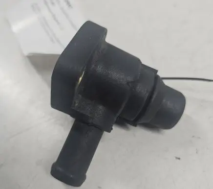 Volkswagen Sharan Engine coolant pipe/hose 038121144B