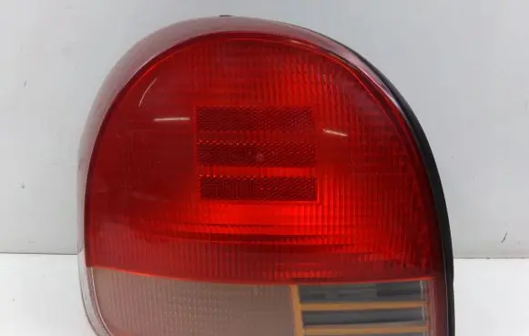 Hyundai Sonata Rear/tail lights L92401-380