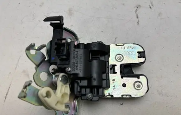 Audi A3 S3 8V Tailgate/trunk/boot lock/catch/latch 4H0827505A