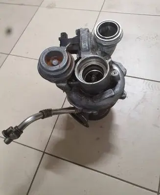 BMW 7 F01 F02 F03 F04 Turbo 7576985